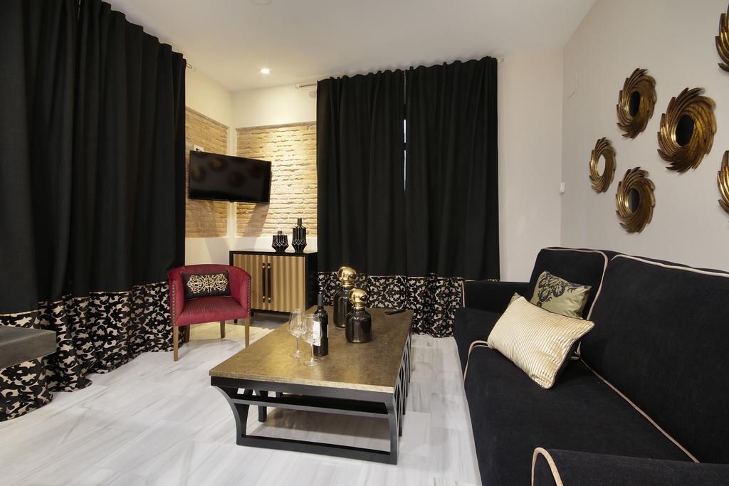 Suites Gran Via Capilla Real Granada Kültér fotó