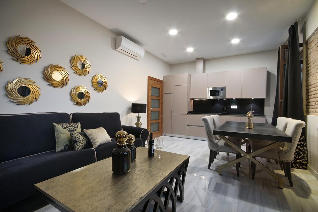 Suites Gran Via Capilla Real Granada Kültér fotó