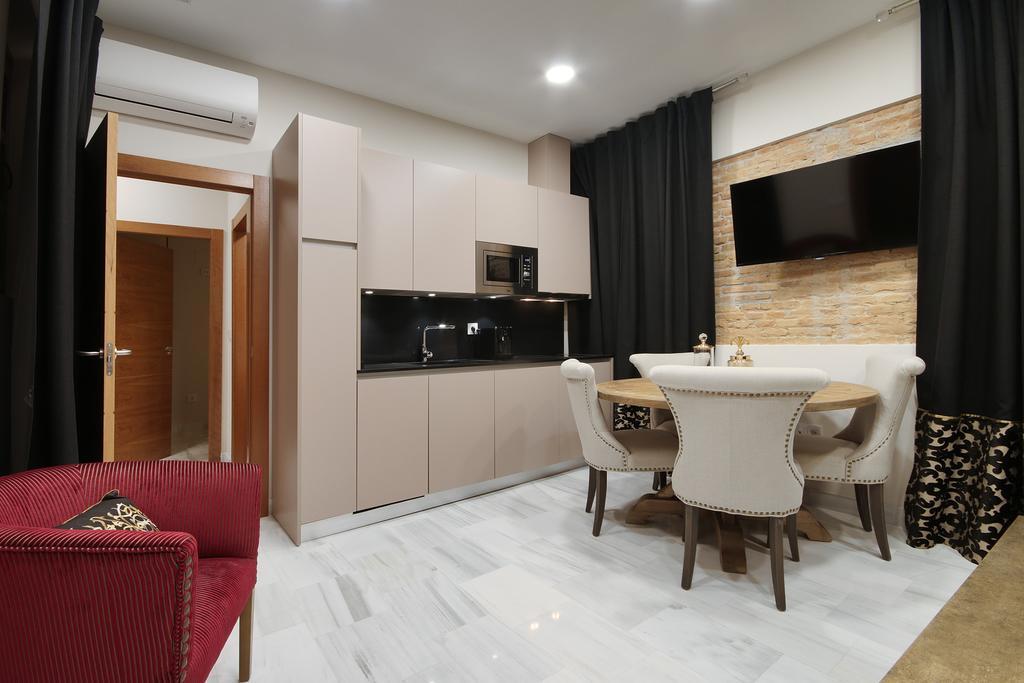 Suites Gran Via Capilla Real Granada Kültér fotó