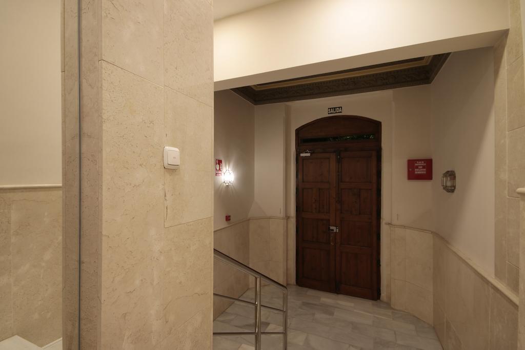Suites Gran Via Capilla Real Granada Kültér fotó