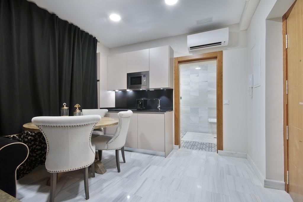 Suites Gran Via Capilla Real Granada Kültér fotó