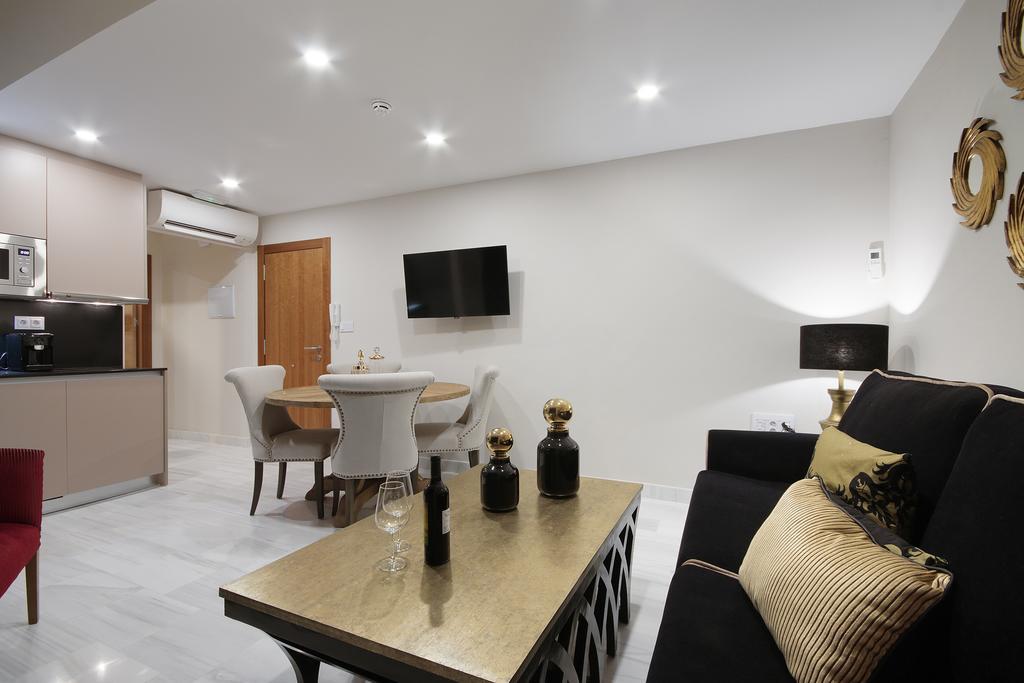 Suites Gran Via Capilla Real Granada Kültér fotó