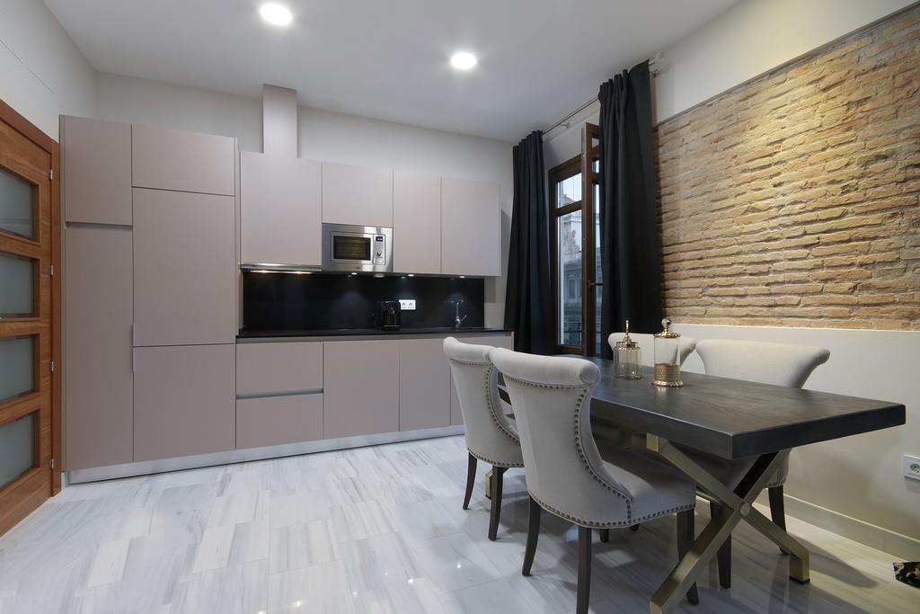 Suites Gran Via Capilla Real Granada Kültér fotó